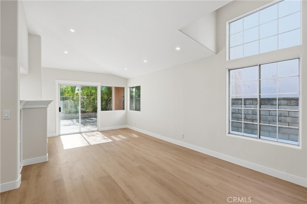 25810 Browning Place Property Photo 7