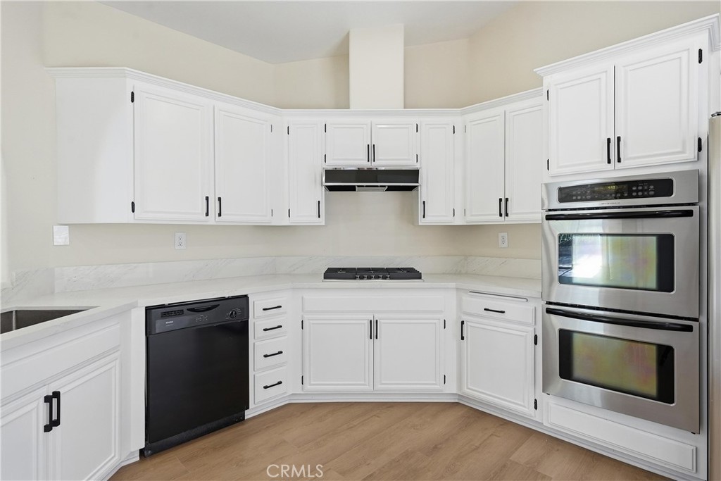 25810 Browning Place Property Photo 14