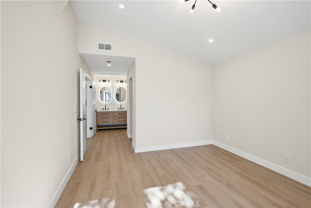 25810 Browning Place Property Photo 21
