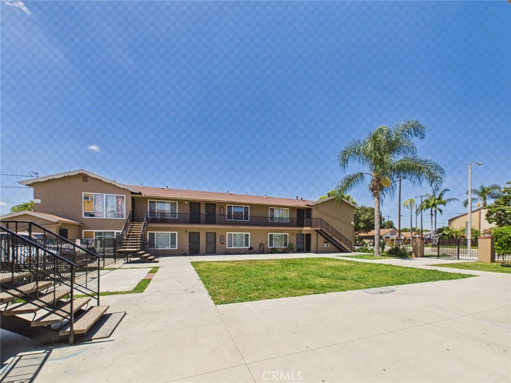2312 Commonwealth Property Photo 8