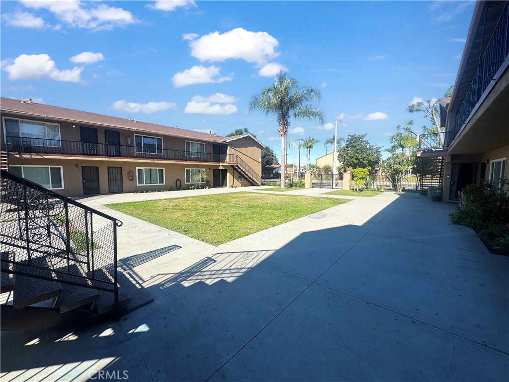 2312 Commonwealth Property Photo 9