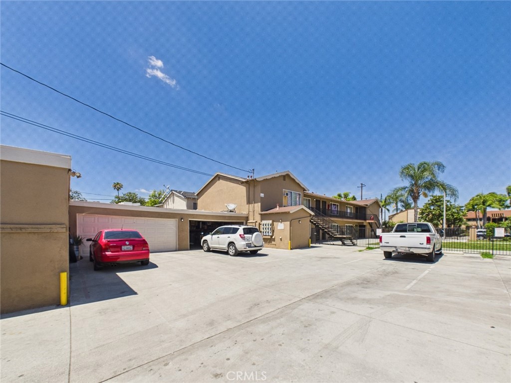 2312 Commonwealth Property Photo 11