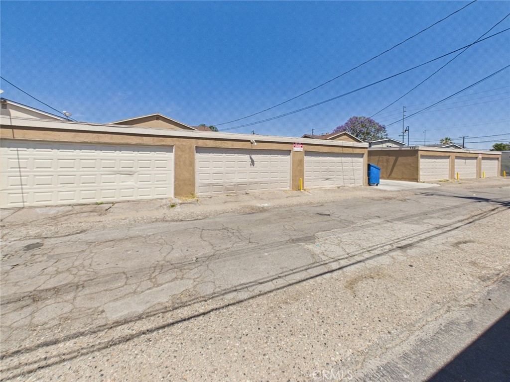 2312 Commonwealth Property Photo 13