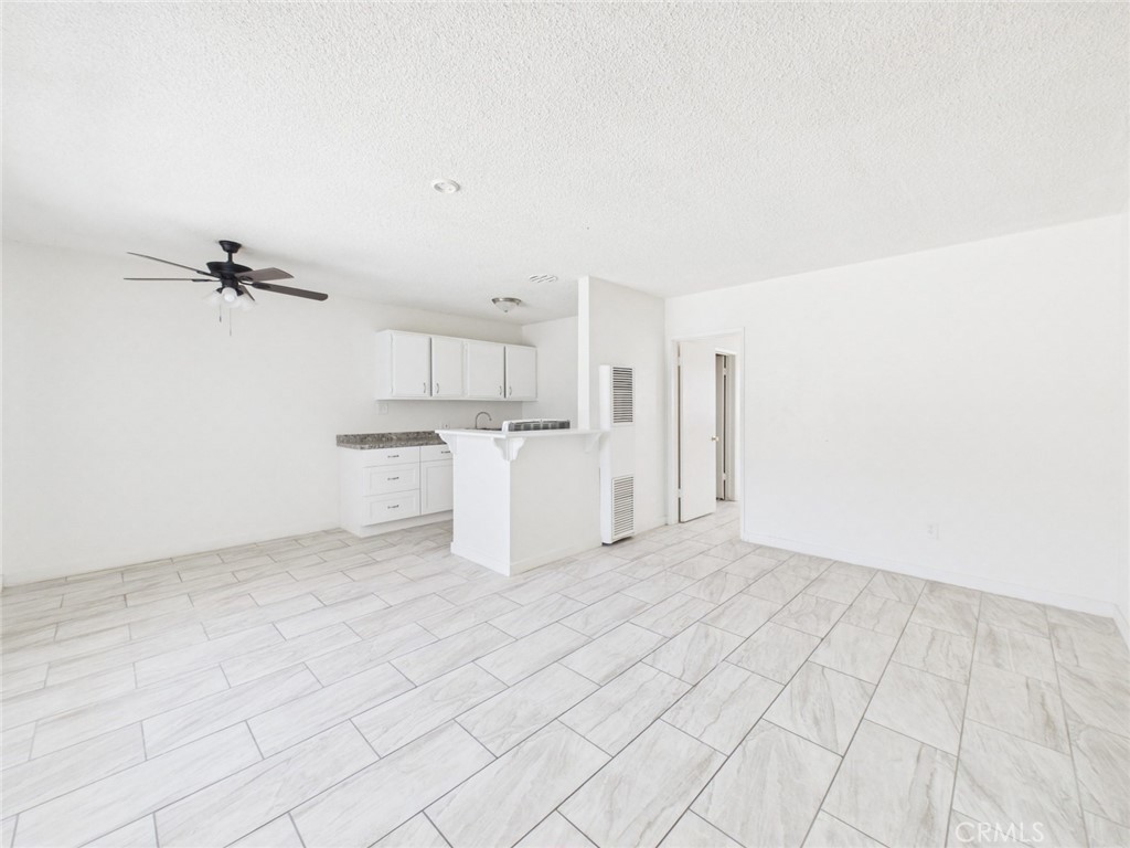 2312 Commonwealth Property Photo 18