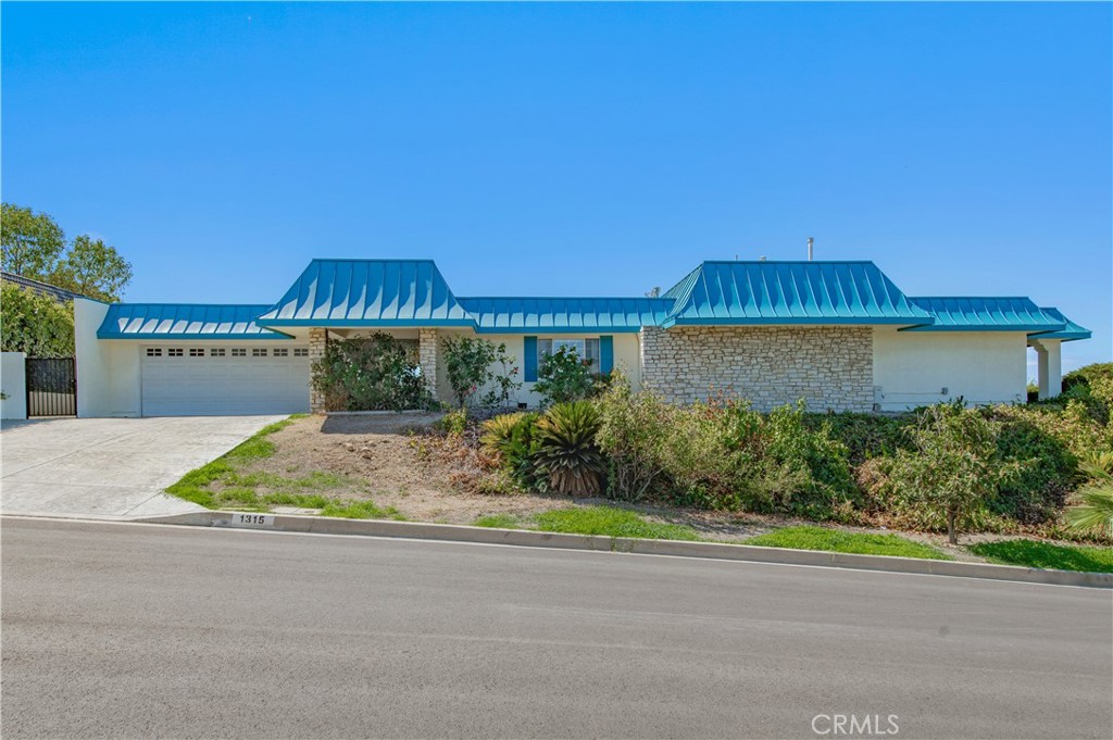 1315 S Golden Vista Drive Property Photo 1