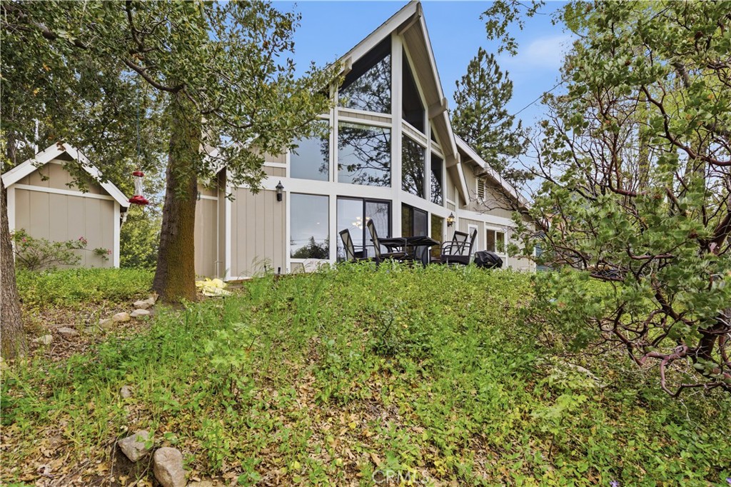 1170 Klondike Property Photo 3