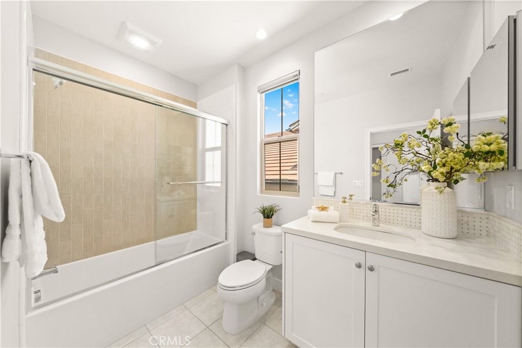 105 Yellow Iris Property Photo 35