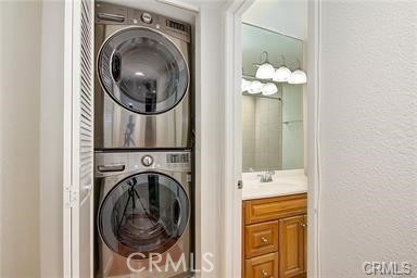 214 Via Robina 9 Property Photo 4