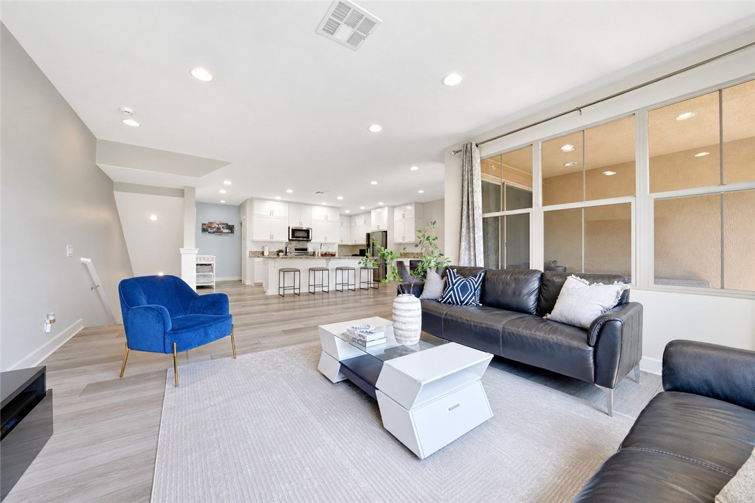 92 Capricorn Property Photo 4