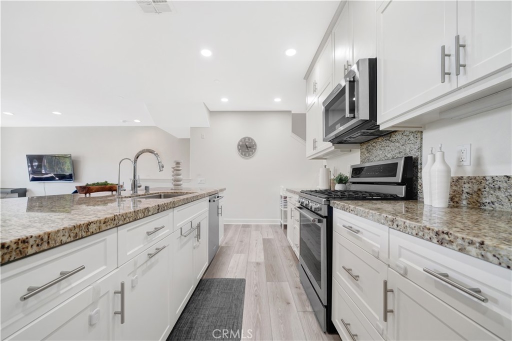 92 Capricorn Property Photo 8