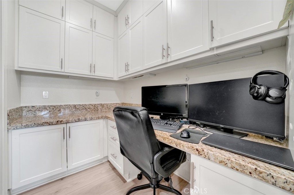 92 Capricorn Property Photo 14