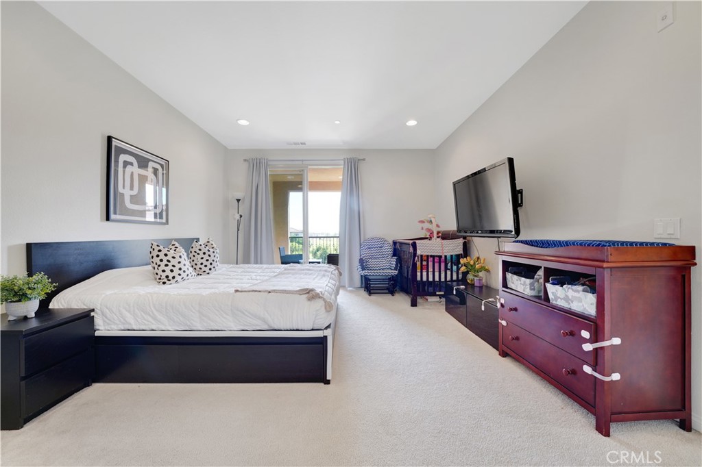 92 Capricorn Property Photo 17