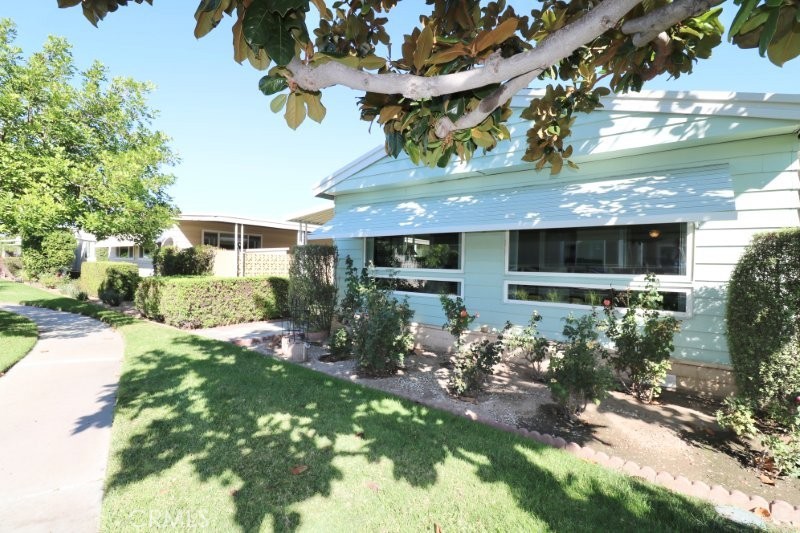 16742 Lake Knoll Lane 187 Property Photo 6