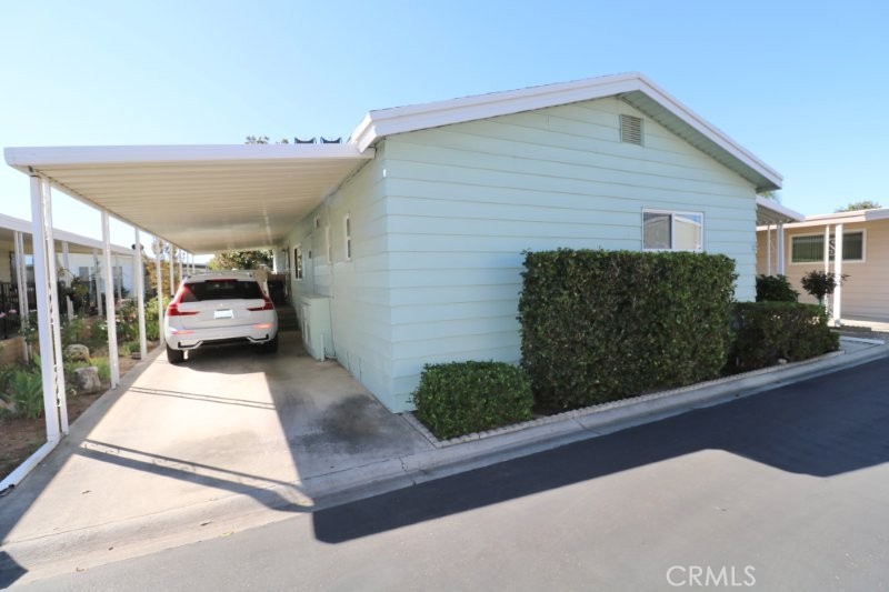 16742 Lake Knoll Lane 187 Property Photo 16