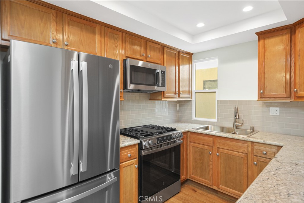 810 W Balboa Boulevard A Property Photo 8
