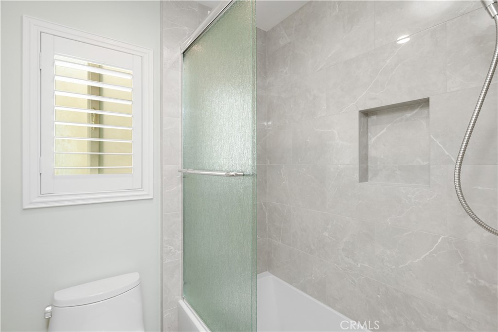 810 W Balboa Boulevard A Property Photo 13