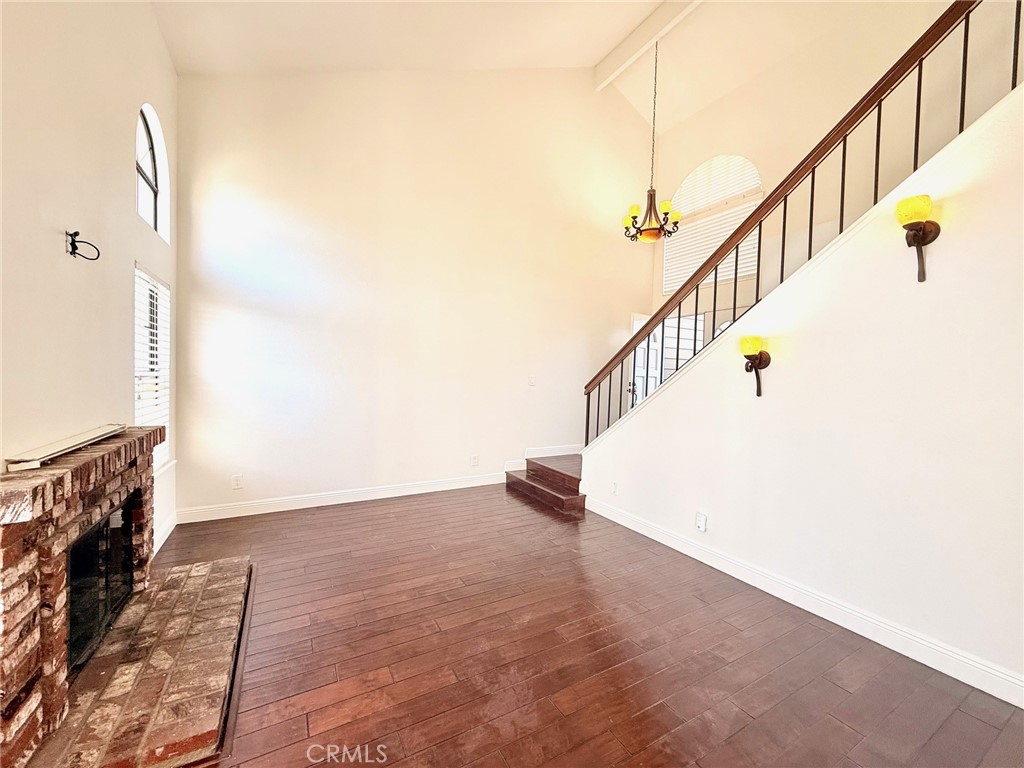 26141 Las Flores B Property Photo 4
