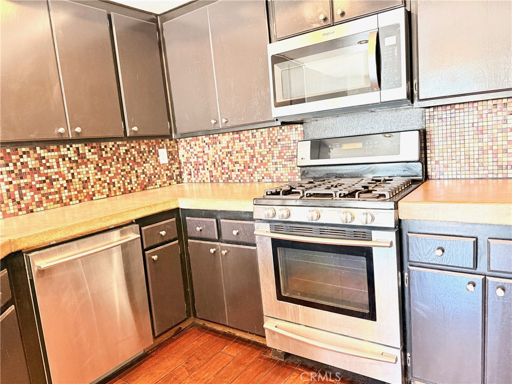 26141 Las Flores B Property Photo 7