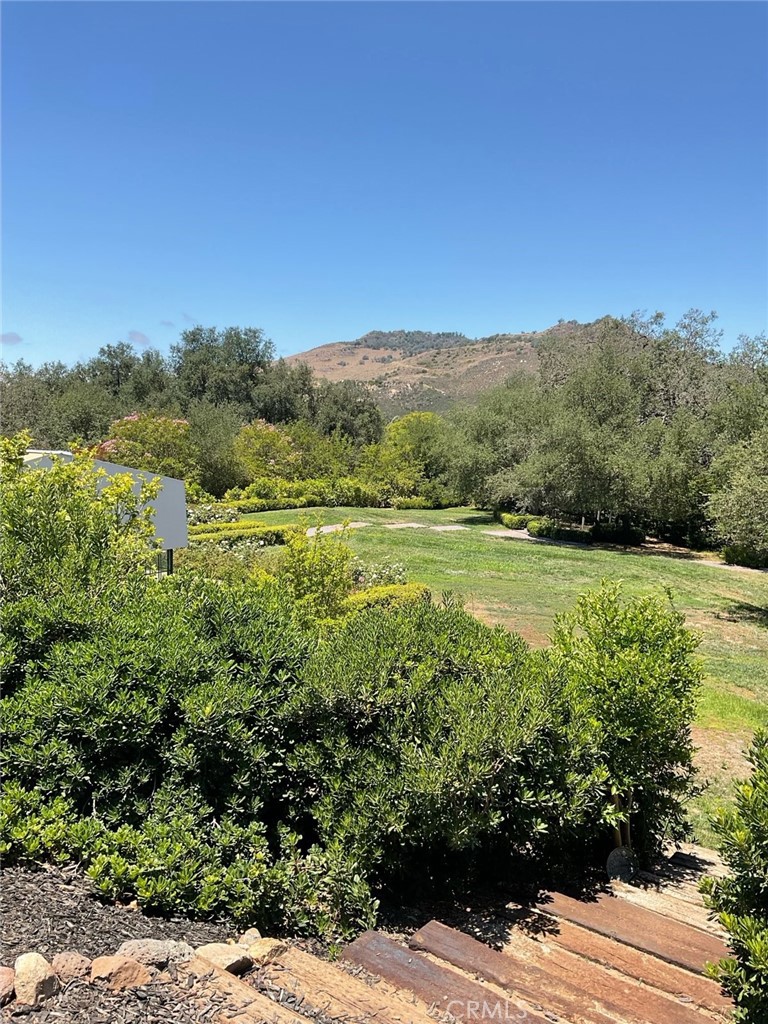 43810 Anitra Property Photo 4