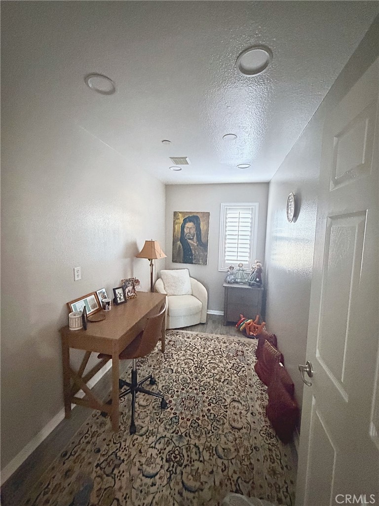 8028 E Loftwood Property Photo 9