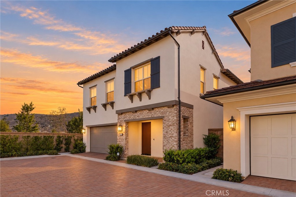 115 Fairgreen Property Photo 3