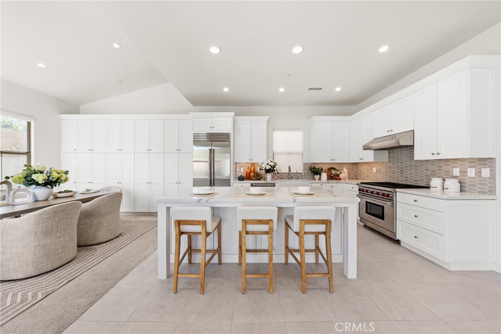 115 Fairgreen Property Photo 10