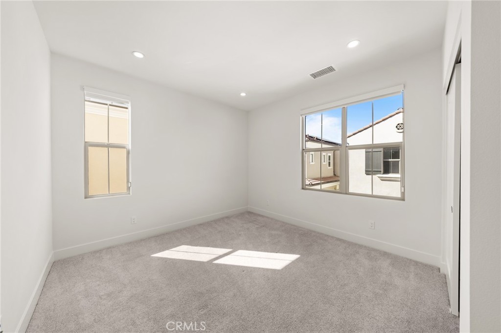 115 Fairgreen Property Photo 32