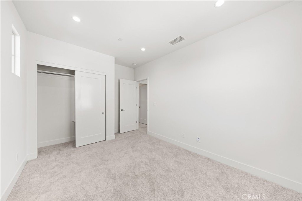 115 Fairgreen Property Photo 35