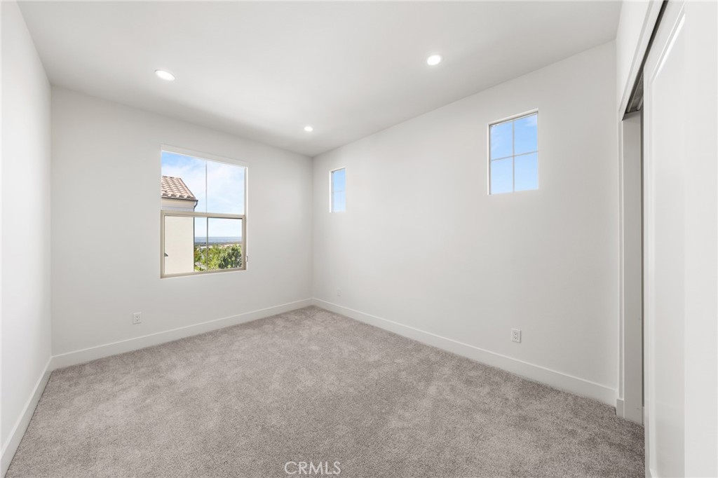 115 Fairgreen Property Photo 36