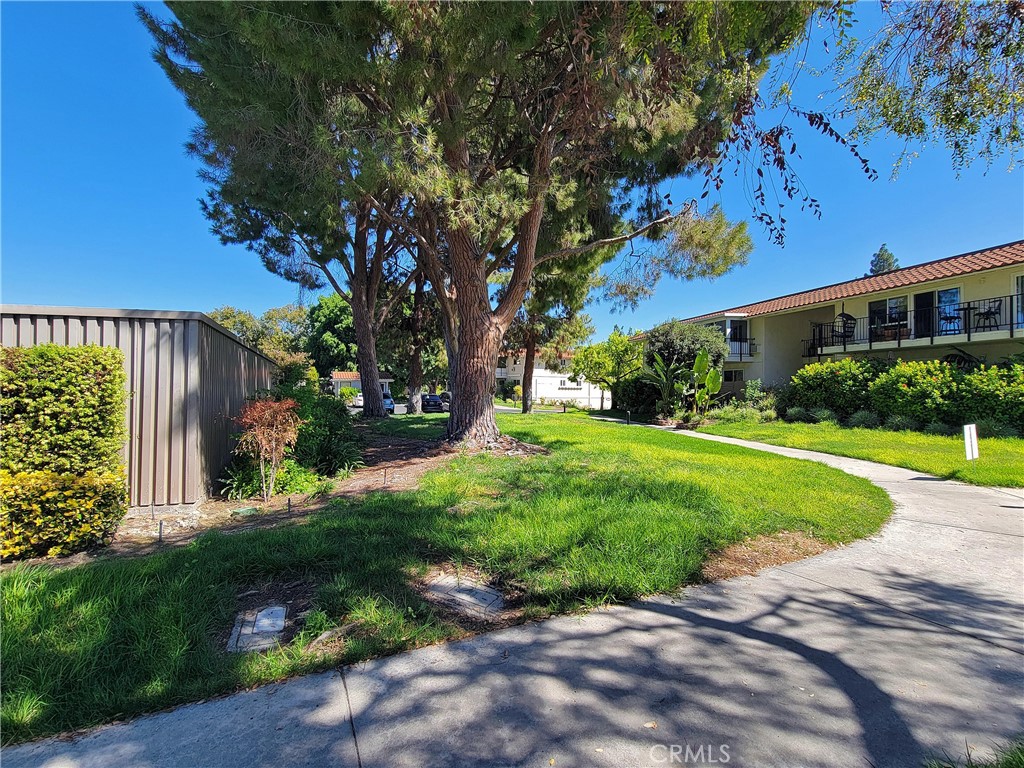 2238 Via Puerta A Property Photo 31