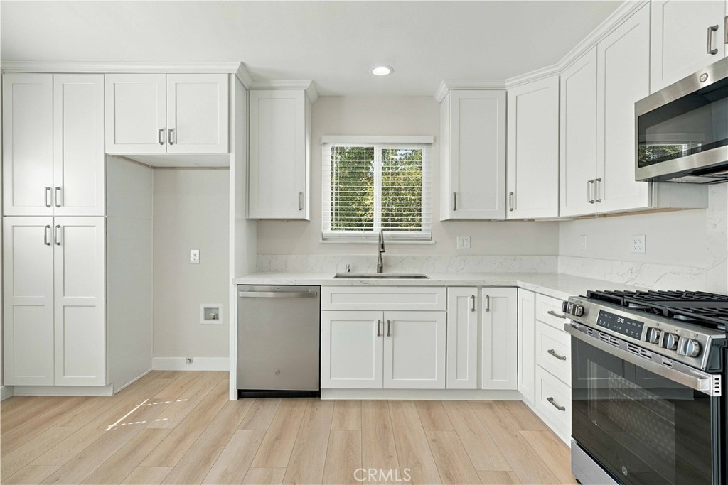 235 E Fromer Street Property Photo 4