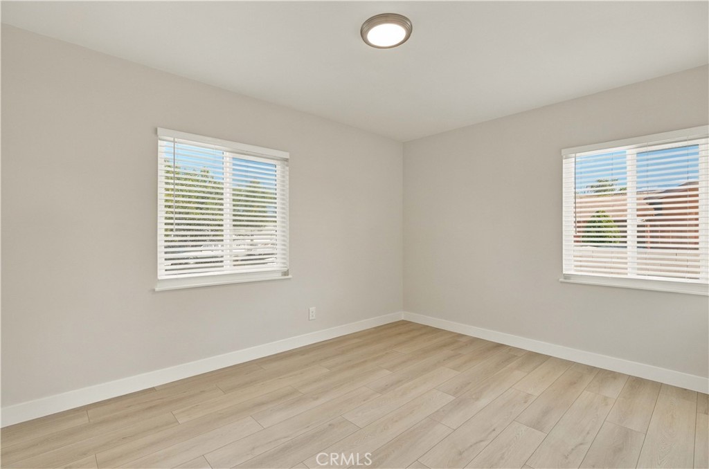 235 E Fromer Street Property Photo 23