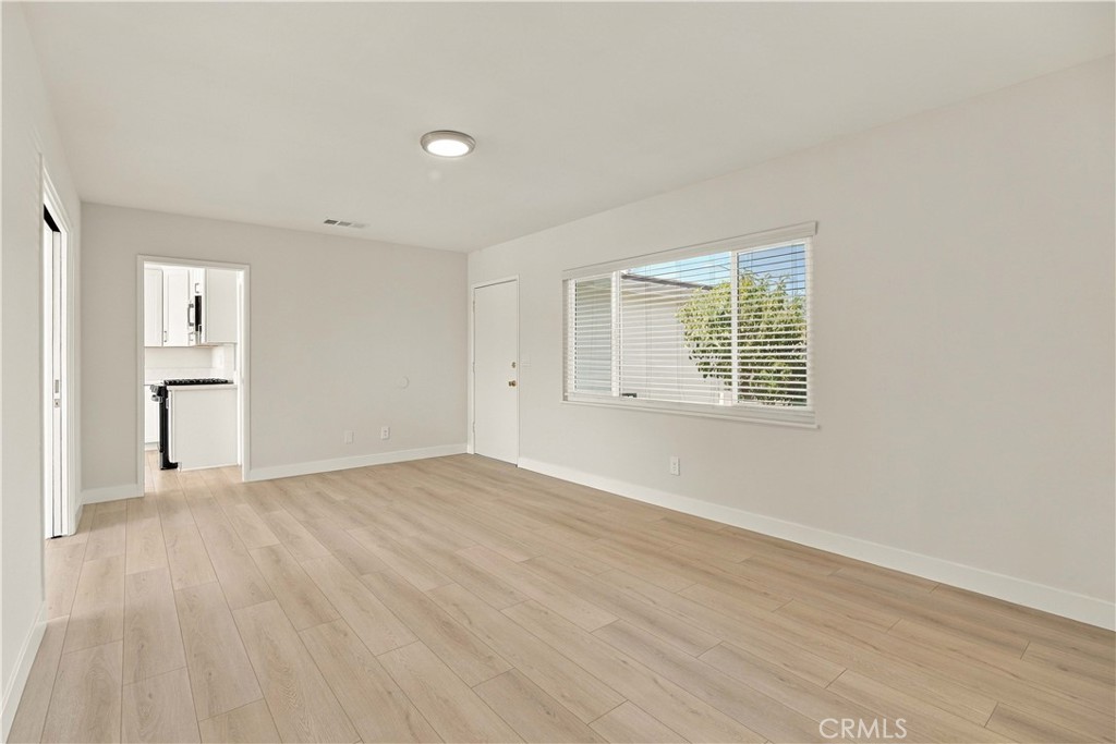 235 E Fromer Street Property Photo 28