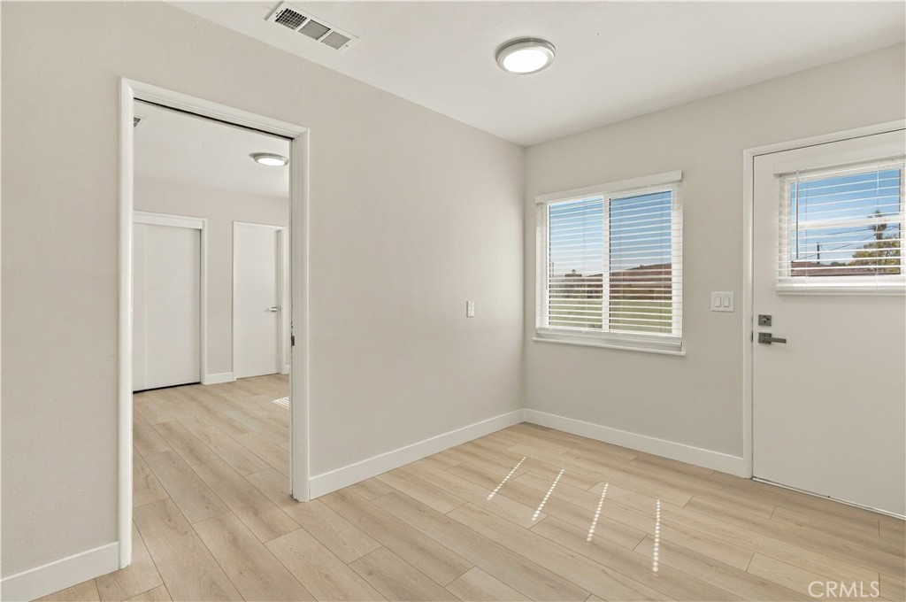 235 E Fromer Street Property Photo 31