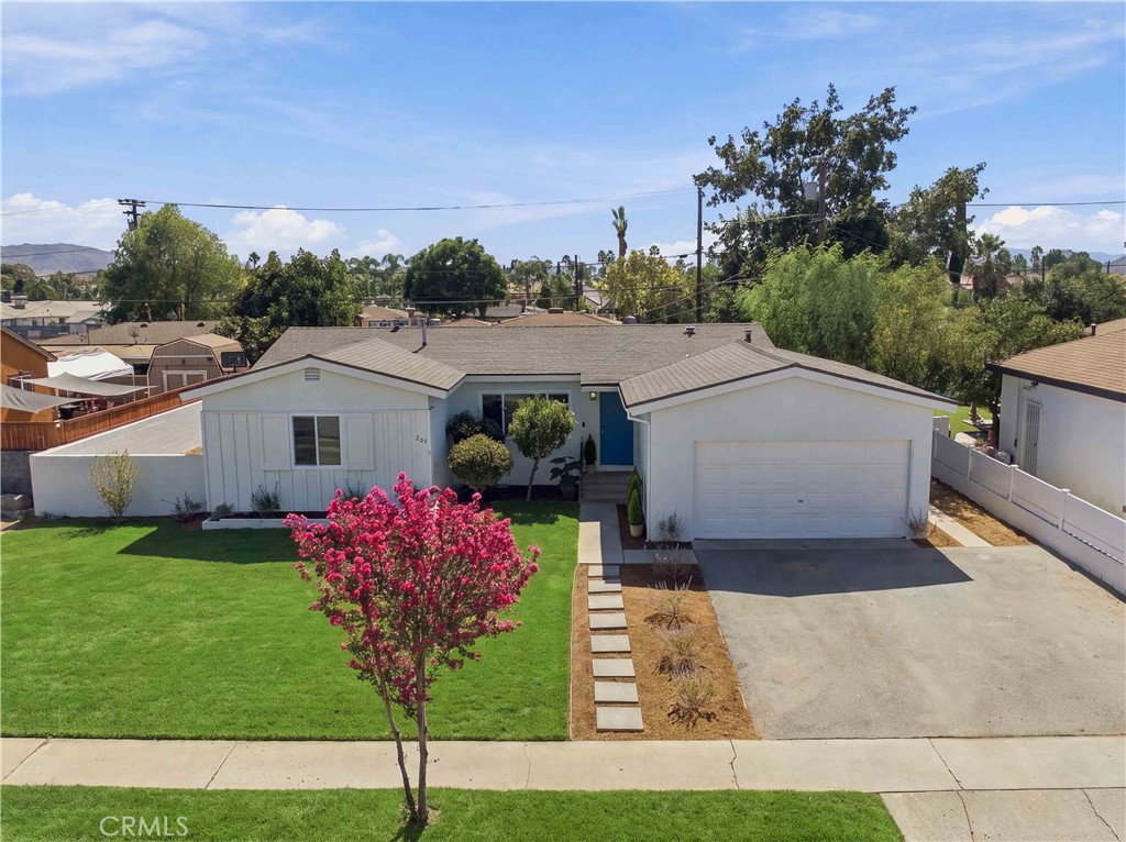 235 E Fromer Street Property Photo 1