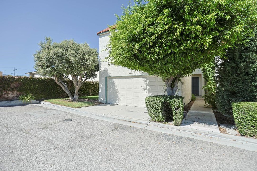 9051 Biola Lane Property Photo 4