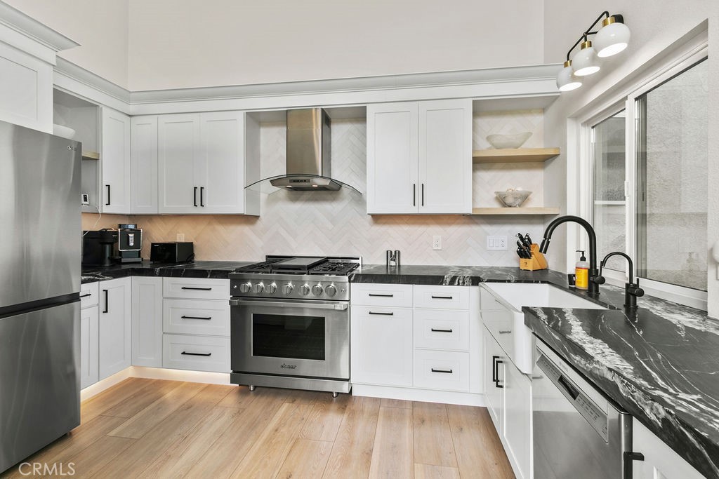 105 Palm Beach Property Photo 10