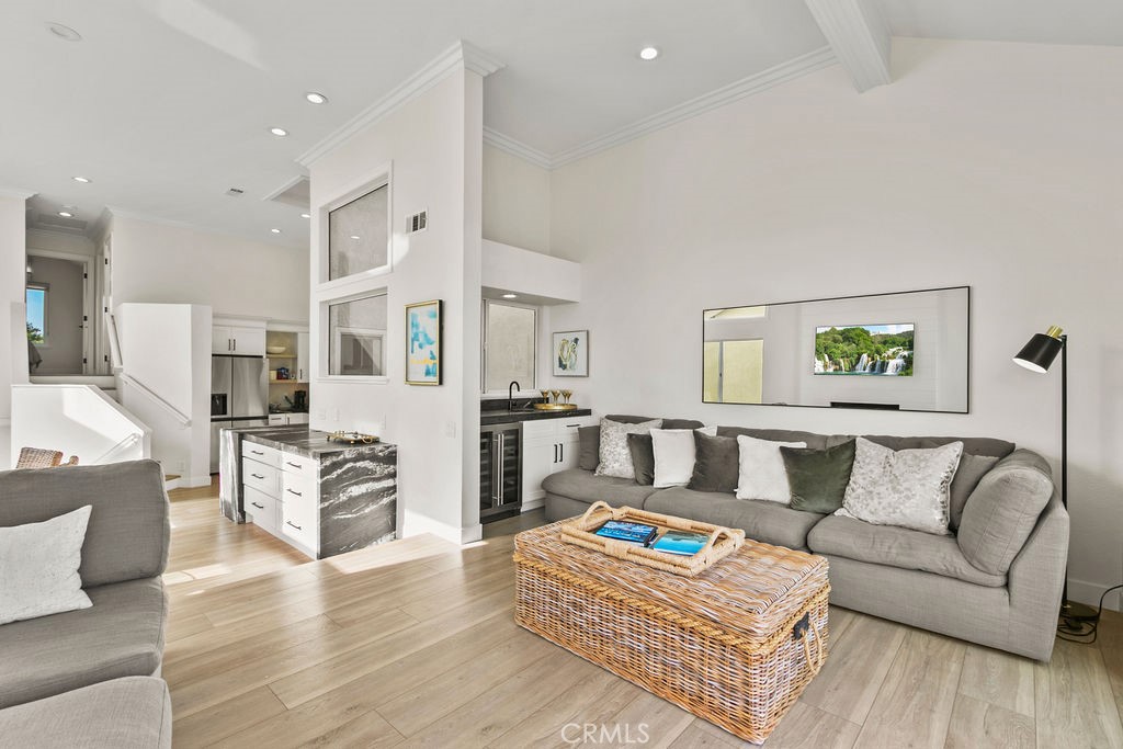 105 Palm Beach Property Photo 12