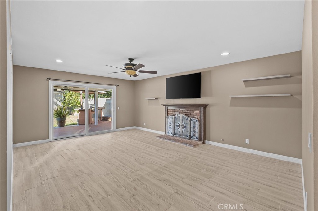 16721 Maple Property Photo 3
