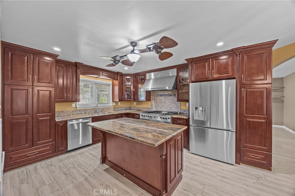 16721 Maple Property Photo 7