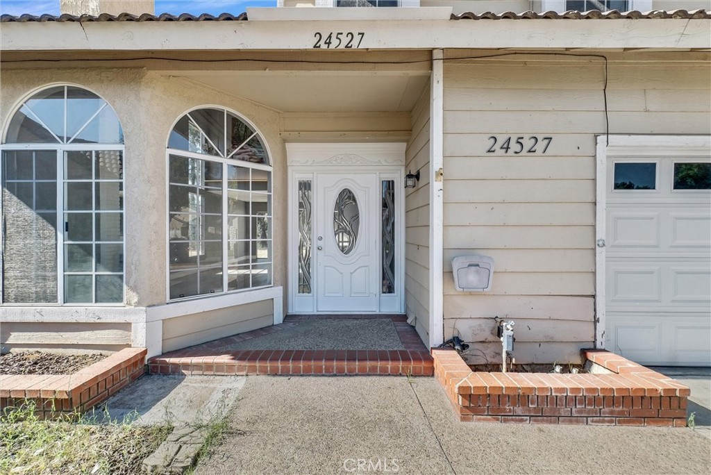 24527 Wind Flower Drive Property Photo 2