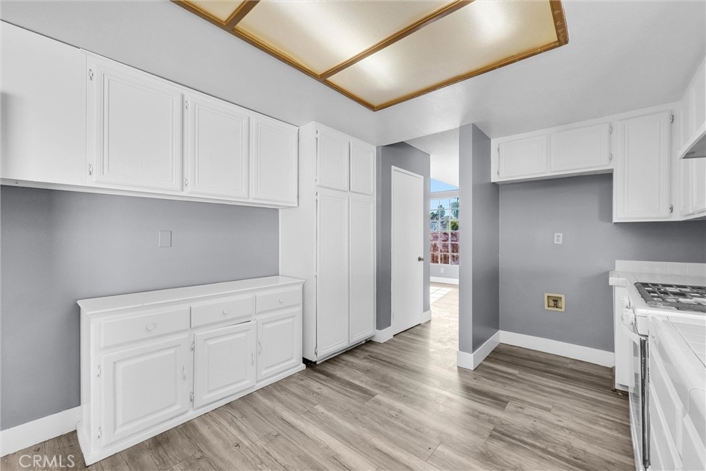 24527 Wind Flower Drive Property Photo 12