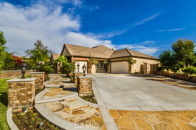 19244 Falabella Property Photo 2