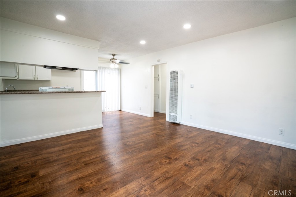 140 W Orangethorpe Avenue Property Photo 10