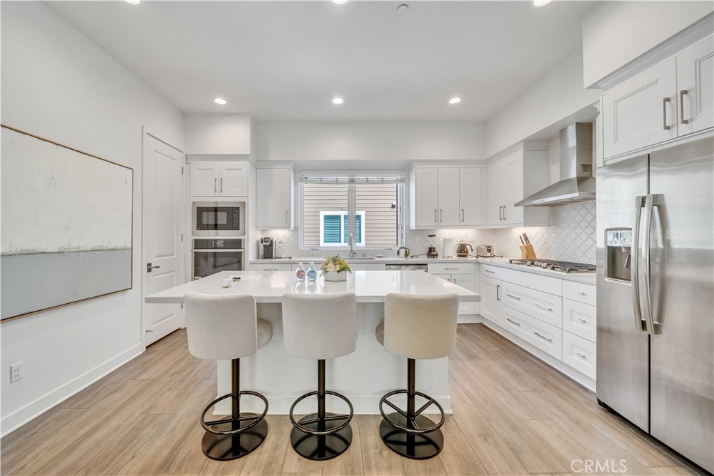 769 Doheny Property Photo 4