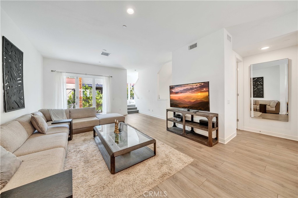 769 Doheny Property Photo 11