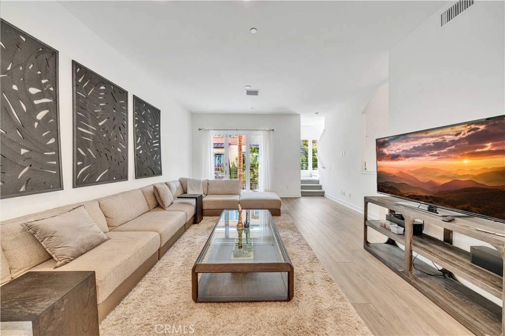 769 Doheny Property Photo 14