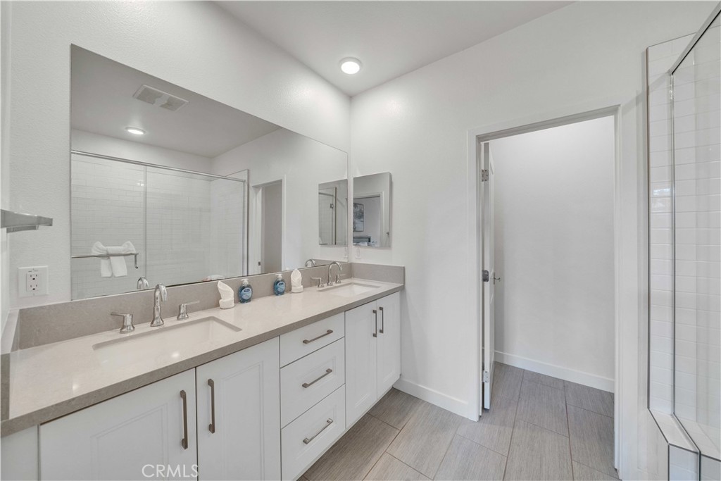 769 Doheny Property Photo 29