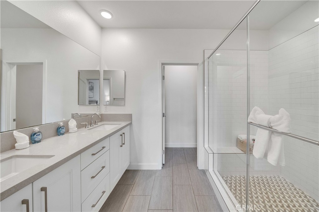 769 Doheny Property Photo 32