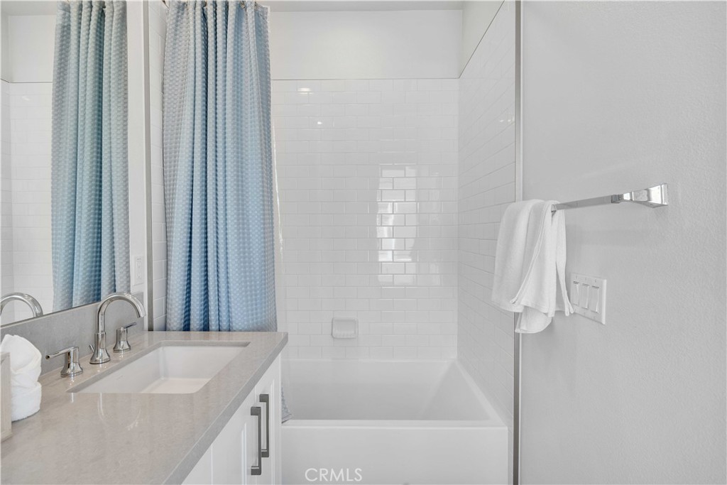 769 Doheny Property Photo 34